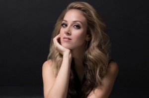 LAUREN_SNOUFFER-2147_V2-6-500x330