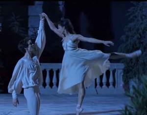 ROMEO-JULIETTE-PROKOFIEV-MCMILLAN-Royal-ballet-BalletBoyz-critique-danse-ballet-classiquenews